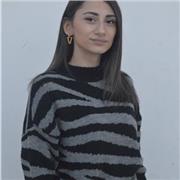 Si offrono lezioni di inglese e di spagnolo per migliorare il loro rendimento scolastico o per iniziare da zero.